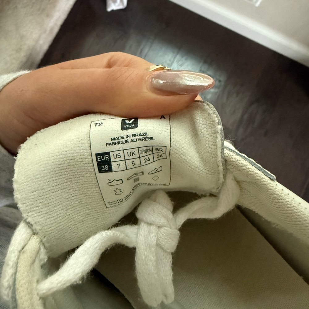 Veja Cream and Tan Sneakers - Picture 13 of 15